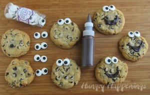 Smiley-Face-chocolate-chip-cookies